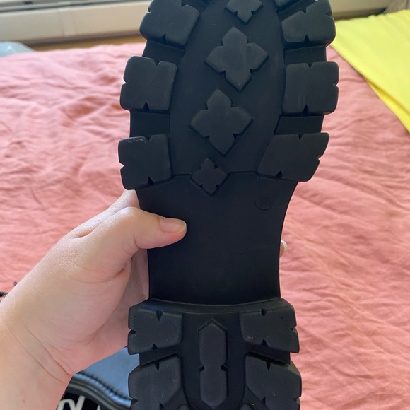 Nasty Gal Faux Leather Stash Bag Chunky Sandals - Picture 5 of 6